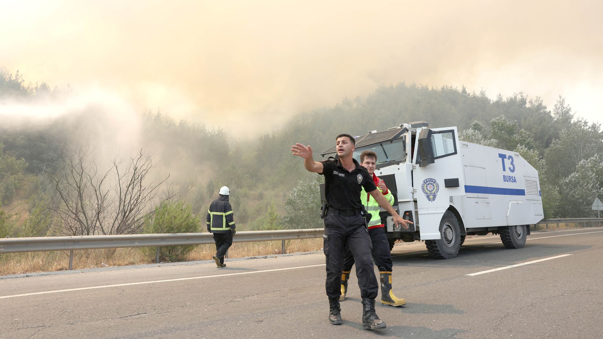 media-skynews-turkey-firefighters_6972421