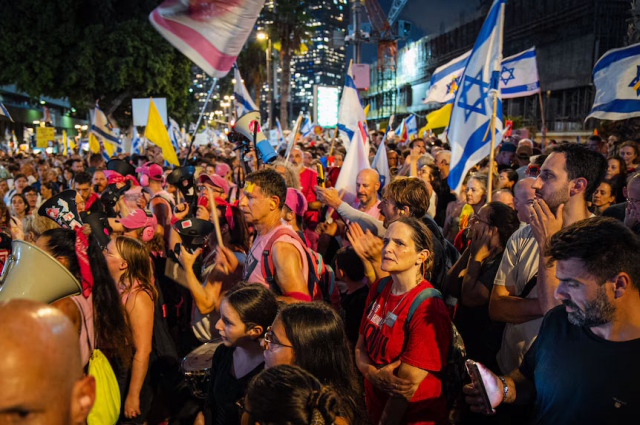 media-netanyahu-israillilerin-sabrini-tasirdi-18984459_803_m