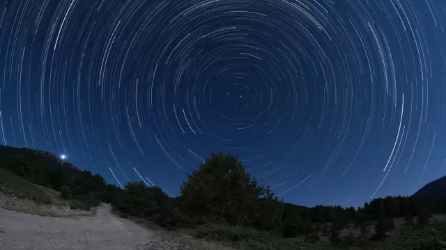 media-perseid-meteor-yagmuru-turkiye-semalarinda-18941529_1639_m