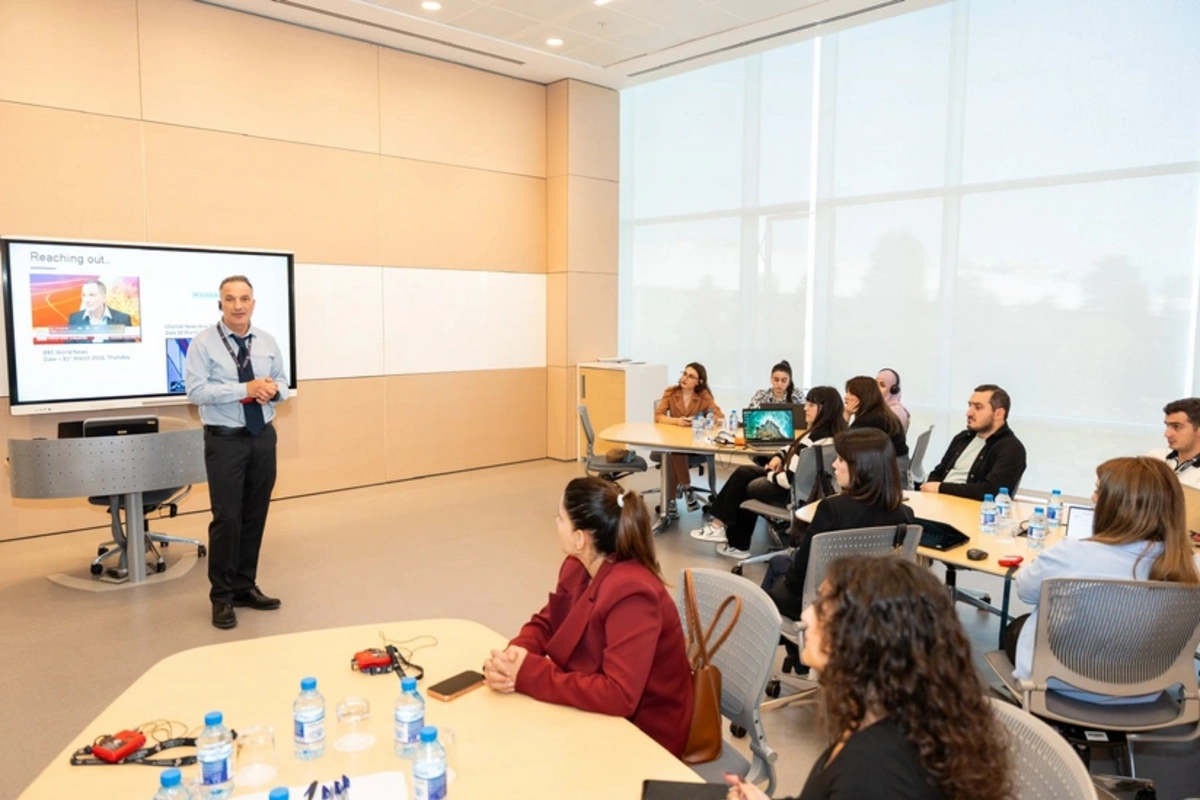 media-media-suni-intellektin-mediada-tetbiqi-movzusunda-seminar-kechirib