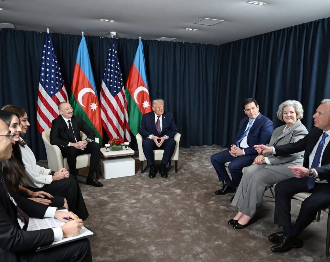 media-prezident_donald_tramp_ve_prezident_ilham_eliyev_yanvarin_22-de_davosda_abs-azerbaycan_munasibet__1_