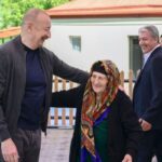 İlham Əliyev Böyük Qaladərəsinə qayıdan sakinlərlə görüşdü – FOTOLAR