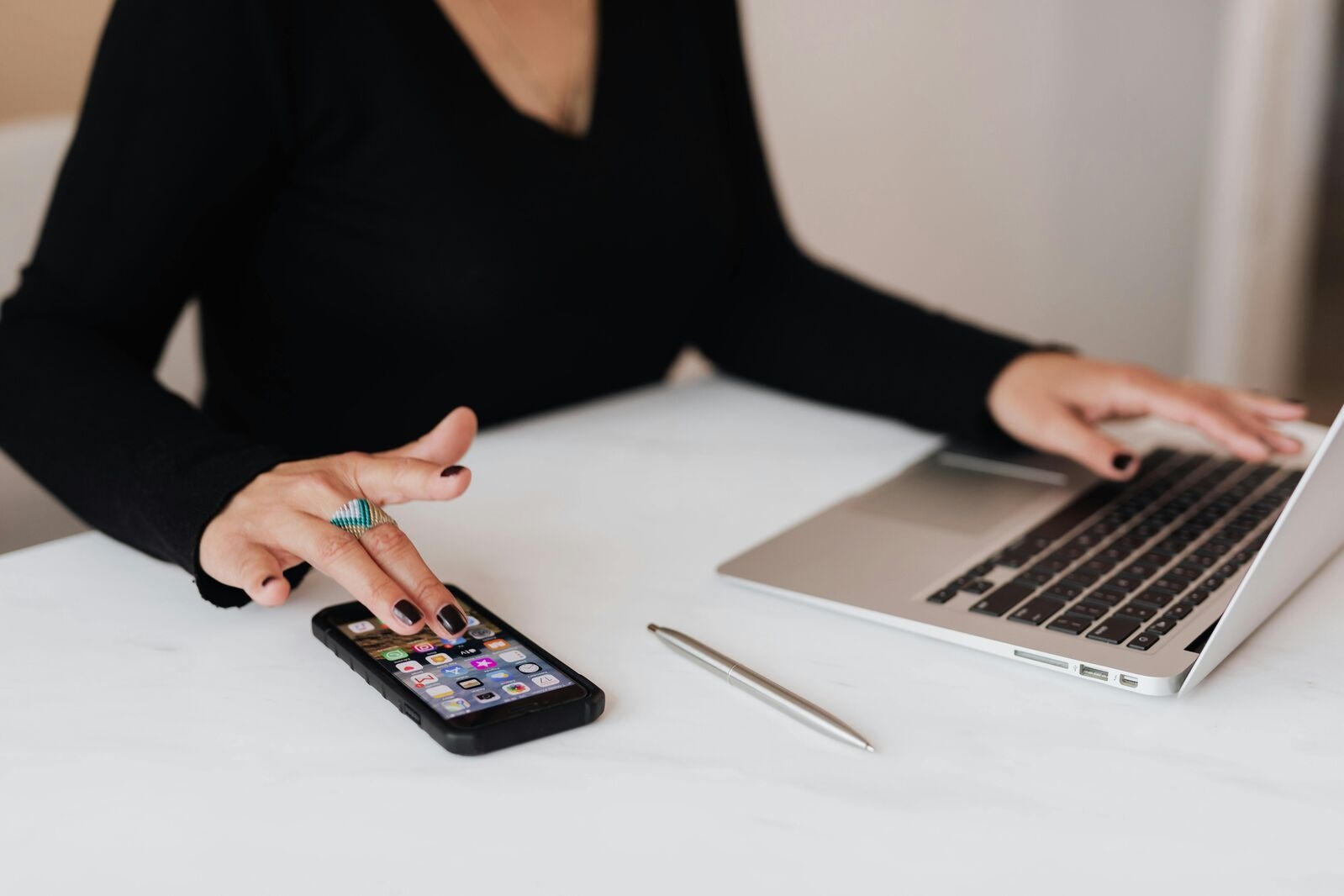 media-pexels-karolina-grabowska-4467737_optimized_500