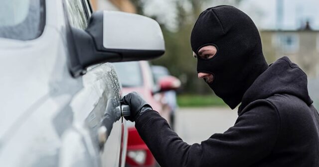 media-carjacking-and-car-theft_20190108_image